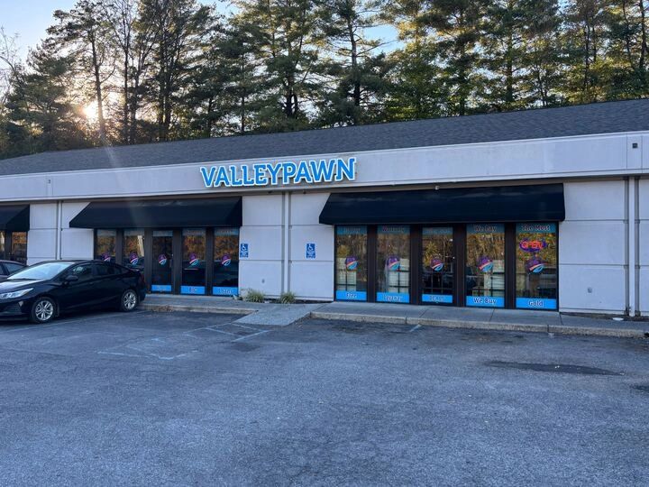Valley Pawn Roanoke Virginia storefront at 2362 Peters Creek Rd, Ste C